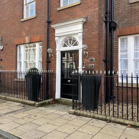 10 Bootham House - Luxury City Centre Apartment With Free Parking For One Car York Extérieur photo